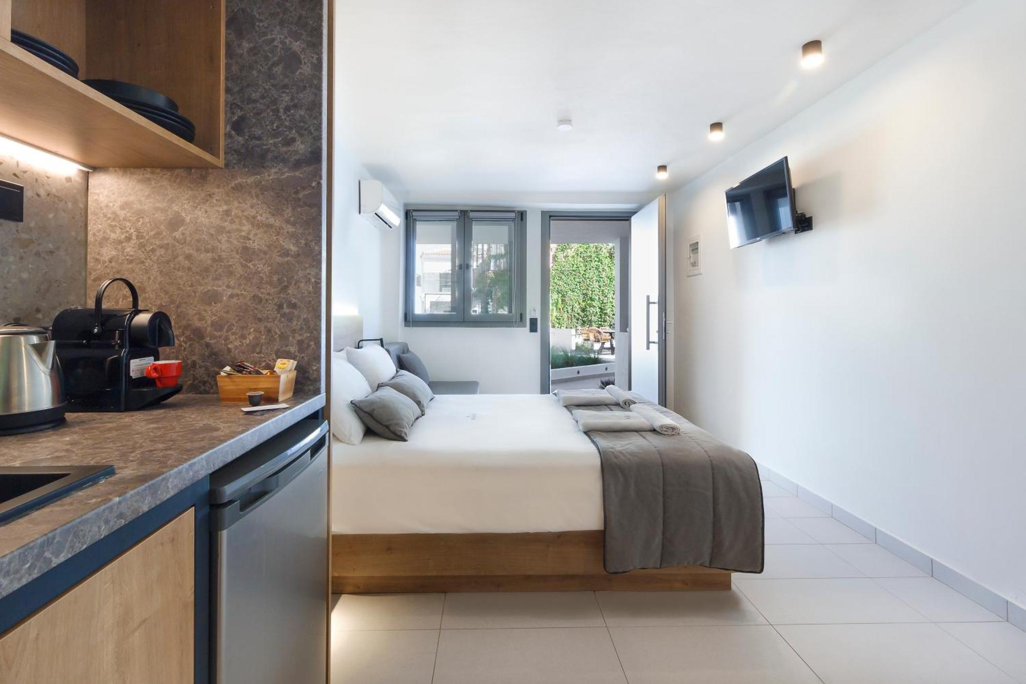 Araliki Suites بوليخرونو المظهر الخارجي الصورة