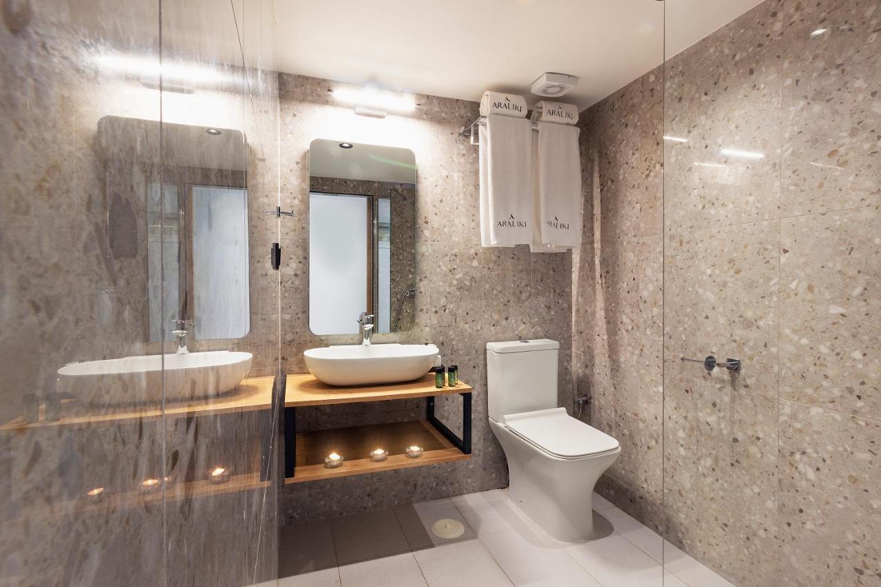 Araliki Suites بوليخرونو المظهر الخارجي الصورة