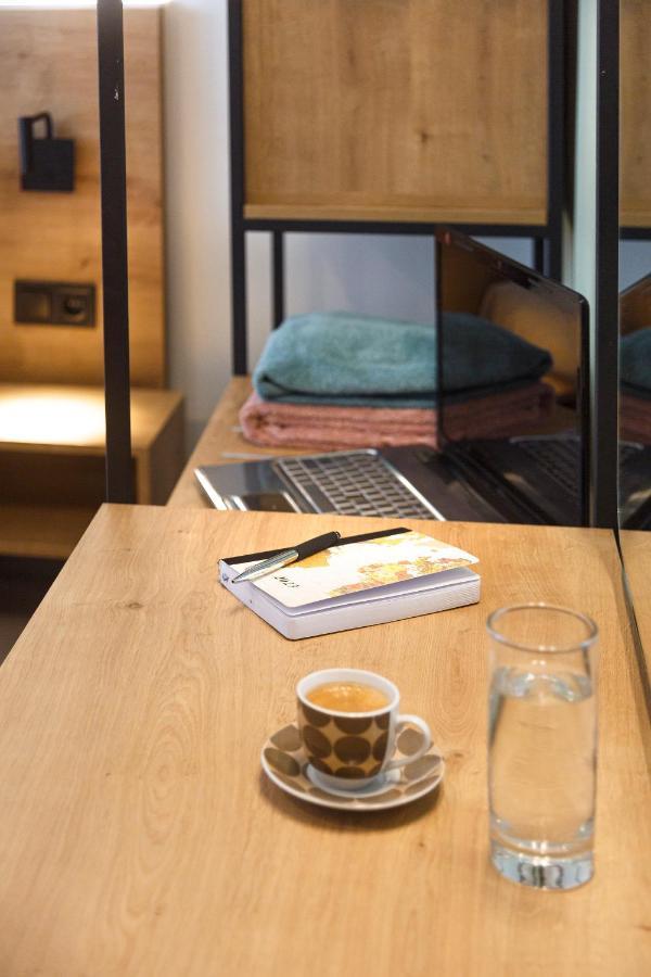 Araliki Suites بوليخرونو المظهر الخارجي الصورة