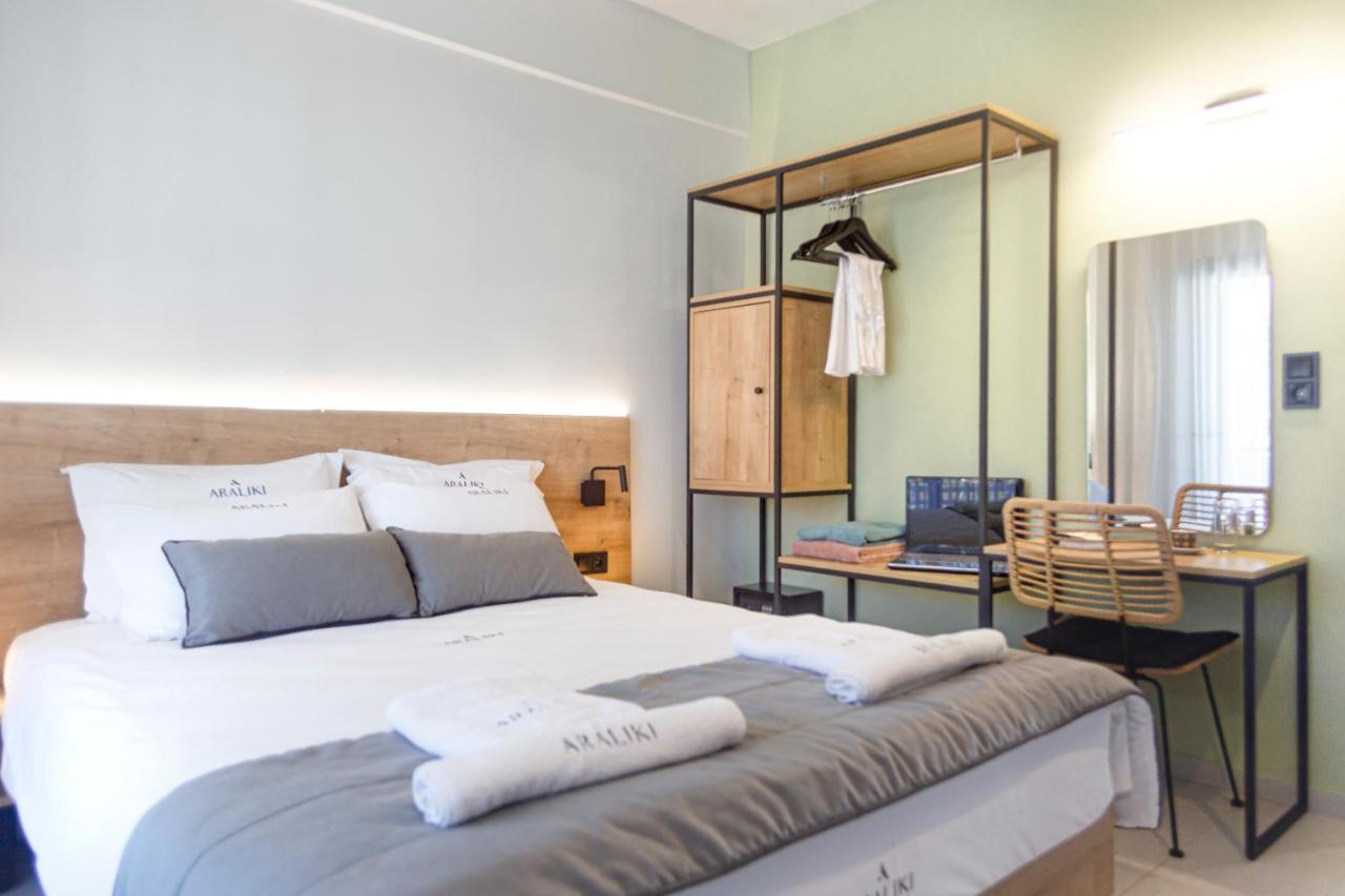 Araliki Suites بوليخرونو المظهر الخارجي الصورة